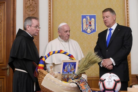 Sostuvo un encuentro con autoridades.