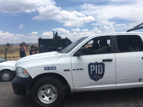 Los señalamientos preliminares de la corporación municipal indicaron que los estatales pretendieron desarmarlos y retenerlos.