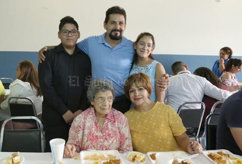 01062019 Familia Aspe.