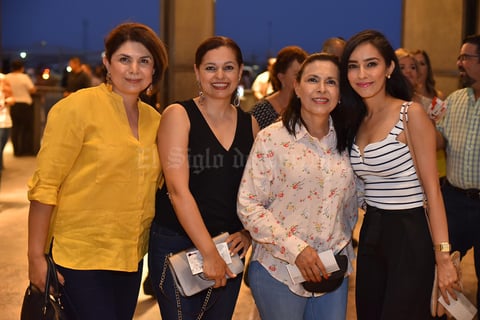 04062019 Angélica y Karol.