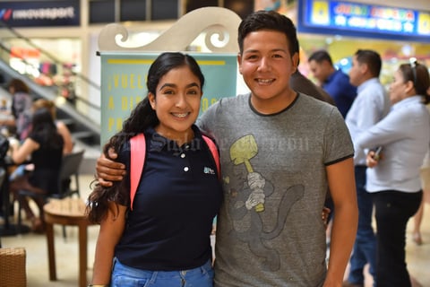04062019 María José y Johan.