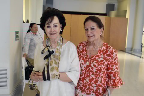05062019 EN RECIENTE EVENTO.  Yeye y Minerva.