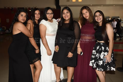 05062019 EVENTO ESCOLAR.  Natalia, Claudia, Andrea, Ana y Liza.