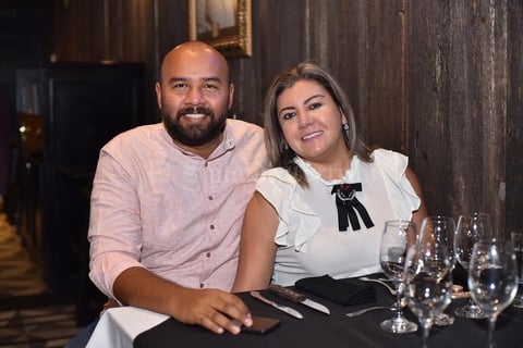 06062019 Héctor y Jessica.