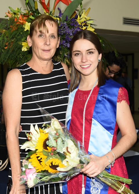 Alejandra Schott y Regina de la Peña Schott
