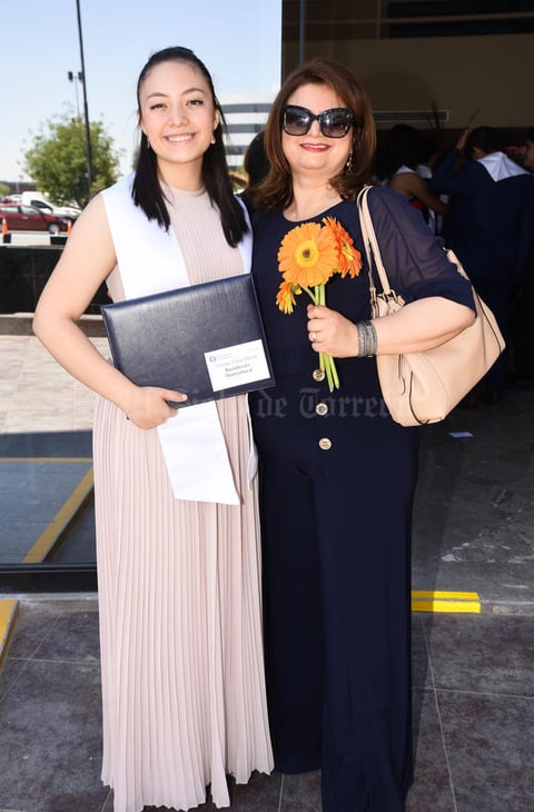 Arantza Torres y Adriana Dávila