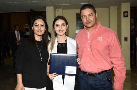 Kathy Muñoz, Paula González y Humberto González