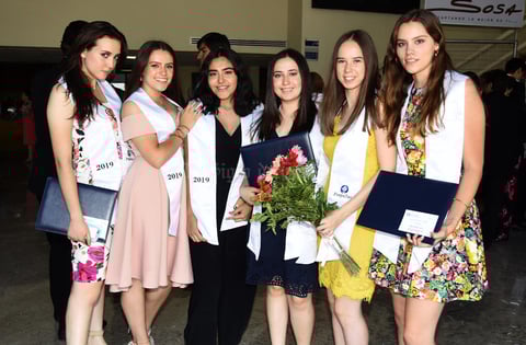 Laura Pérez, Isabel G., Ana López, Bárbara Gutiérrez, Caro Fernández y Sofía Pérez