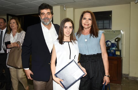 Mauricio Murra, Sara Murra y Lorena Rivero
