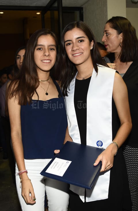 Valeria y Daniela Ramírez