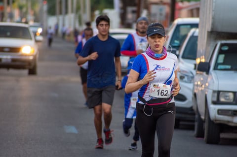 Vialidades importantes de la ciudad permanecieron cerradas durante la carrera.