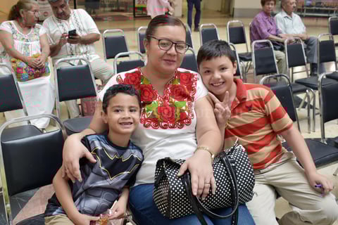 10062019 Esther, Paola y Jesús.