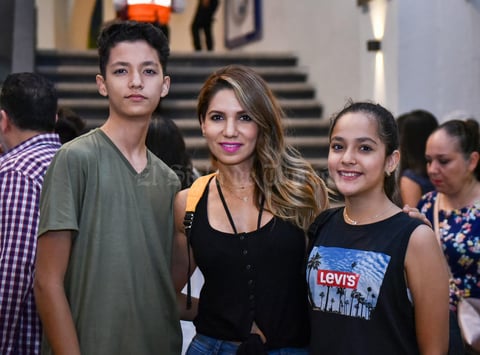 11062019 Erick, Erika y Tairy.