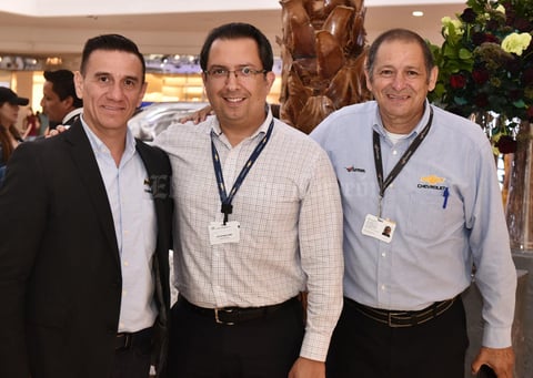 12062019 Conocen autos de lujo