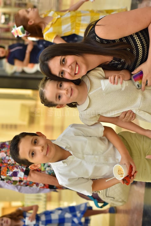 12062019 EXPO DE ARTE.  Ander, Garazi y Eneritz.