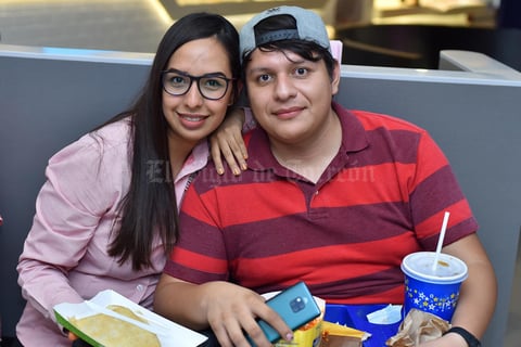 12062019 Estefany y Javier.