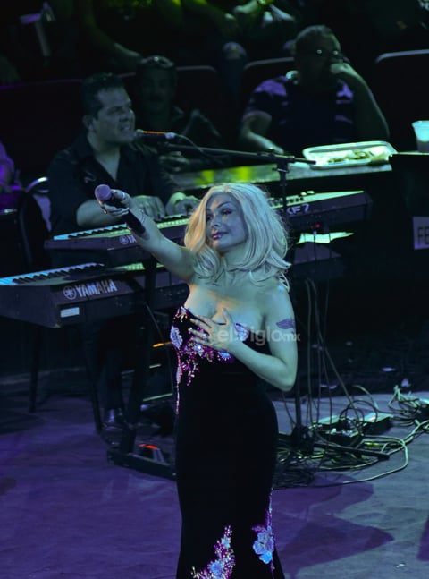 Durante el recital no faltaron hits como Sin él, La pareja ideal, A escondidas y A partir de hoy.