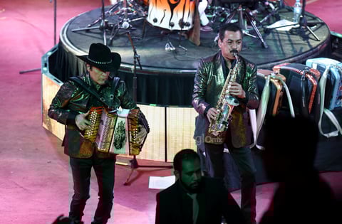 Tigres del Norte llegan al corazón de los laguneros
