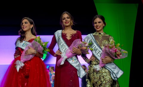 Raquel, reina de la FENADU 2019