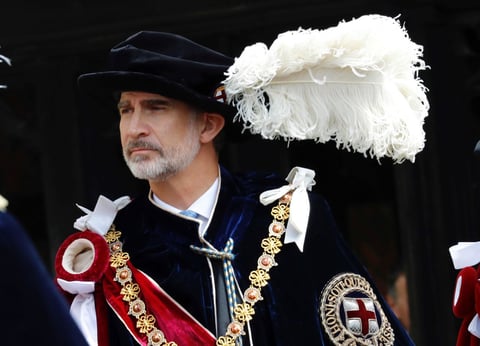 El acto se realizó en presencia de la reina Isabel II de Inglaterra.