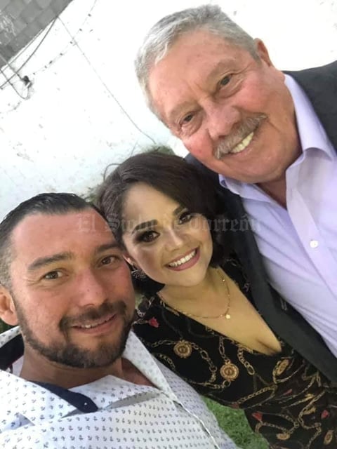17062019 Vicente con 'Chato' y Blanca.