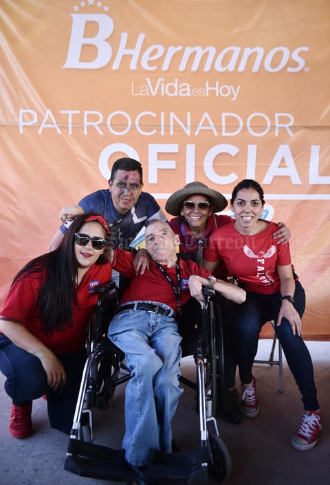 17062019 Viviana, Sergio, Toño, Pecky y Pamela.