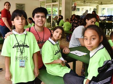 17062019 CURSO DE VERANO.  Natalia, Javier, Marisol y Rocío.