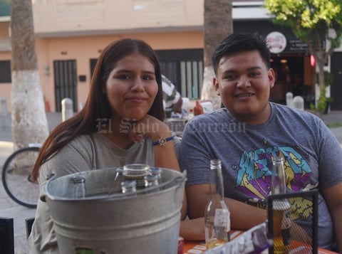 17062019 Luz Mariana y Ana Lucía.