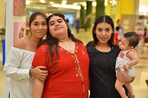 18062019 RECIENTE EVENTO.  Paquita, Dany y Mariana.