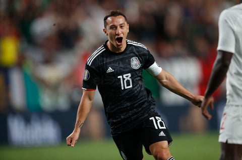 México domina a Canadá en la Copa Oro