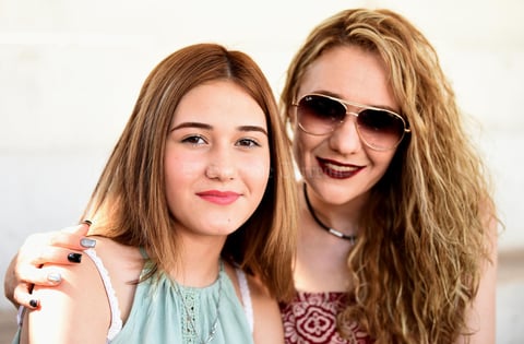 Elizabeth y Lily