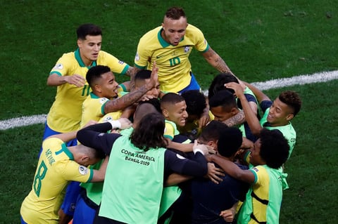 Brasil y Venezuela avanzan en la Copa América