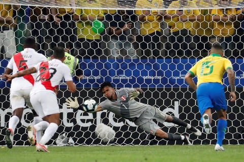Brasil y Venezuela avanzan en la Copa América