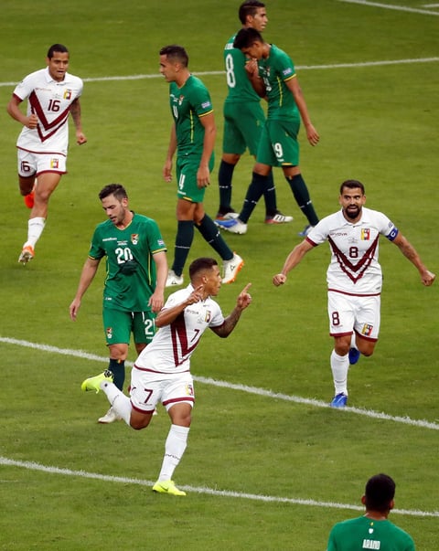 Brasil y Venezuela avanzan en la Copa América