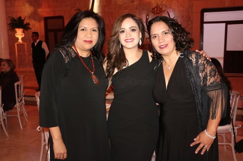 AMEXME realiza cena de gala
