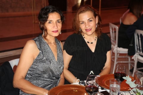 AMEXME realiza cena de gala