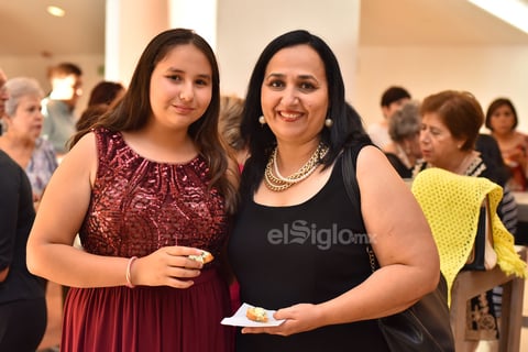 Ana Isabel y Maribel.