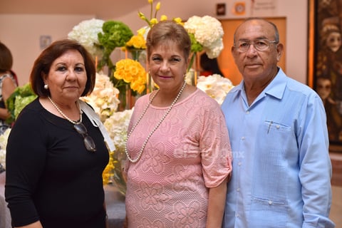 Yolanda, Josefina y Rubén.