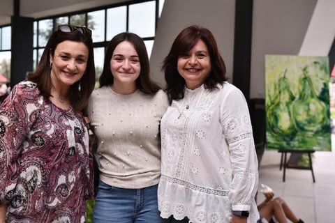 22062019 Hannya Romo, Ángela Mendoza y Larisa de Mendoza.