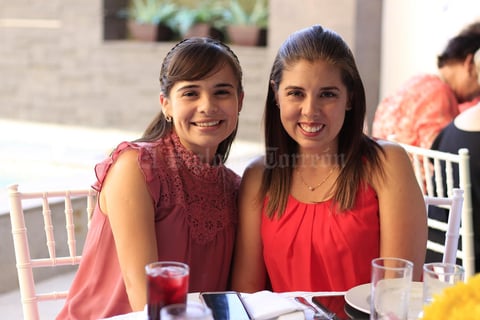 24062019 Karen y Ale.