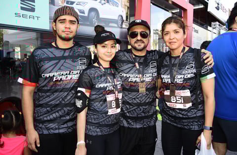 24062019 PARTICIPAN EN CARRERA.  Iván, Naomi, Max y Brenda.