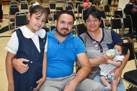 24062019 Eylin, Antonio, Josefina y Francesco.
