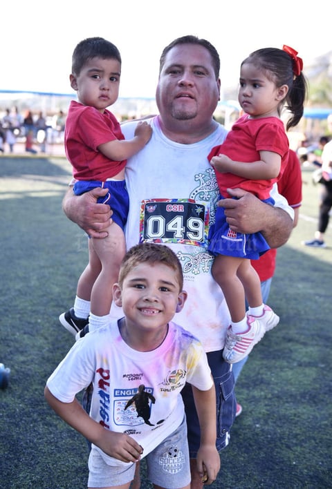 23062019 DíA DEL PADRE.  Juan P. con sus hijos.