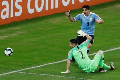 Uruguay derrota por la mínima a Chile
