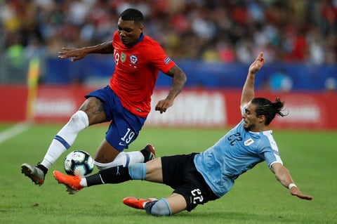 Uruguay derrota por la mínima a Chile