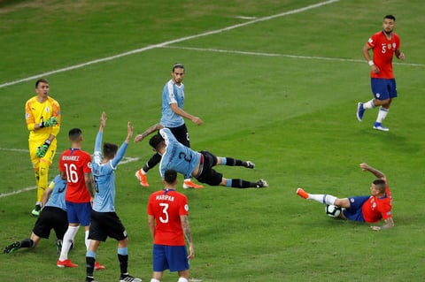Uruguay derrota por la mínima a Chile
