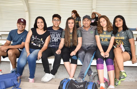 25062019 EN EVENTO DEPORTIVO.  Tomás, Dulce, Axel, Mariana, Raymundo, Natalia y Mirna.