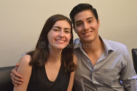 25062019 MUY CONTENTOS.  Karen Rodríguez y Mario Ortiz.
