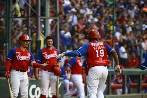 Moy anotó y Ureña avanzó a tercera con un infield hit de Carlos Muñoz.