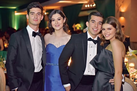 27062019 Los graduados disfrutaron de su celebración.